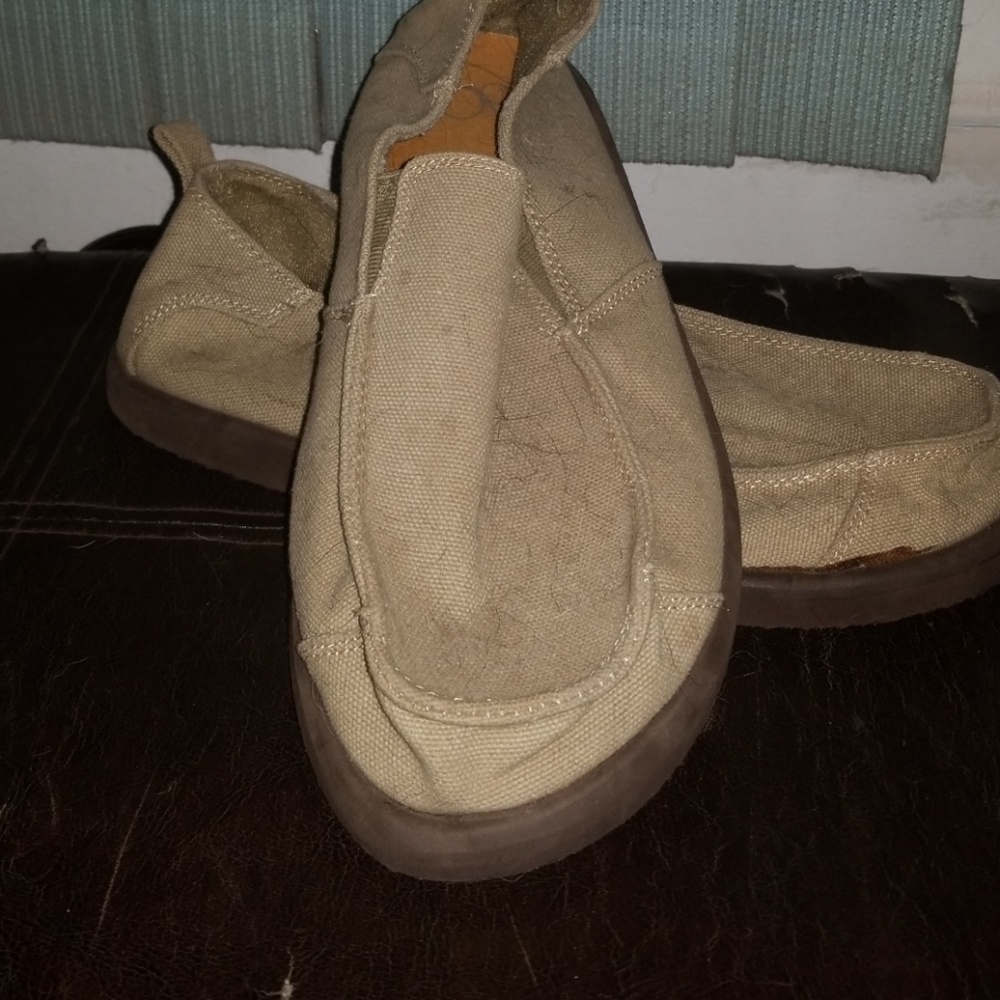 Shoes - Picture 3 of 3